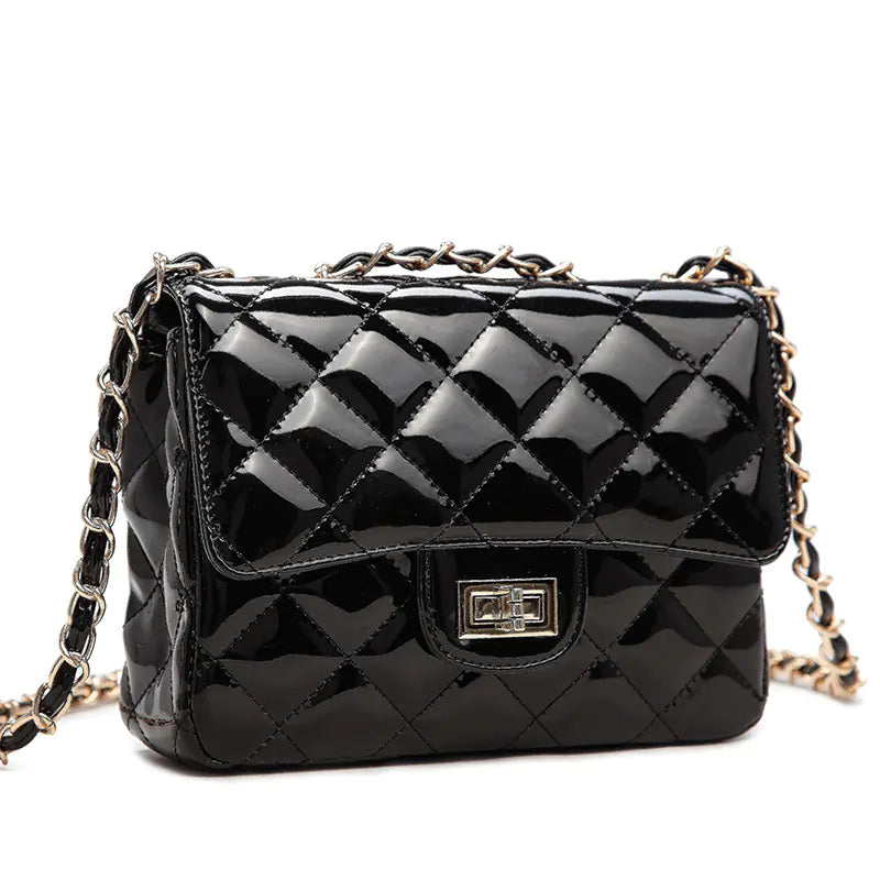 Chic Crossbody Essentials Bag